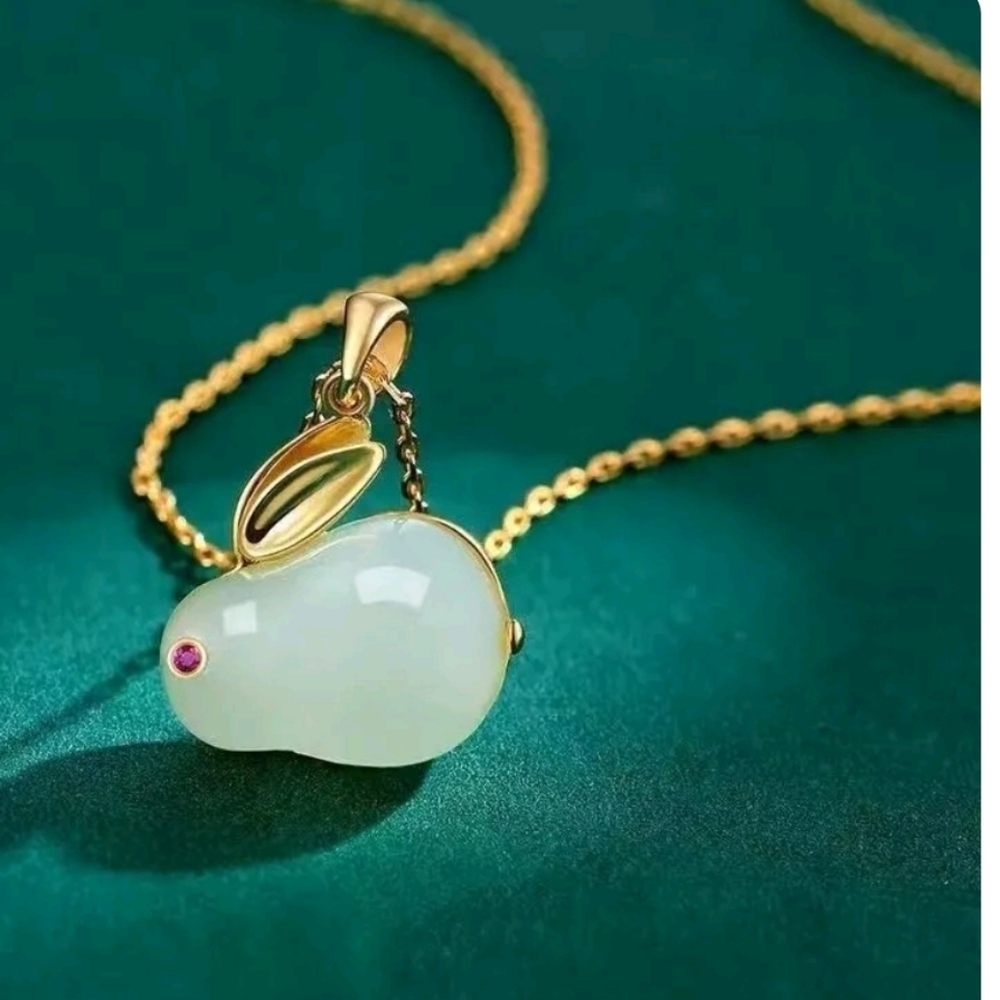 Natural White Jade Zodiac Rabbit Pendant Amulet Necklace